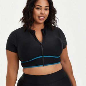 Torrid Size 3 Crop Top Rash Guard